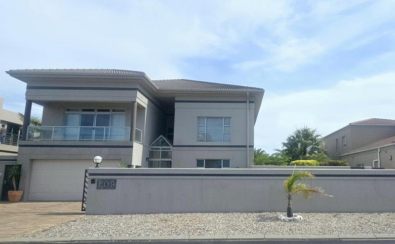 To Let 4 Bedroom Property for Rent in Greenways Golf Estate Western Cape